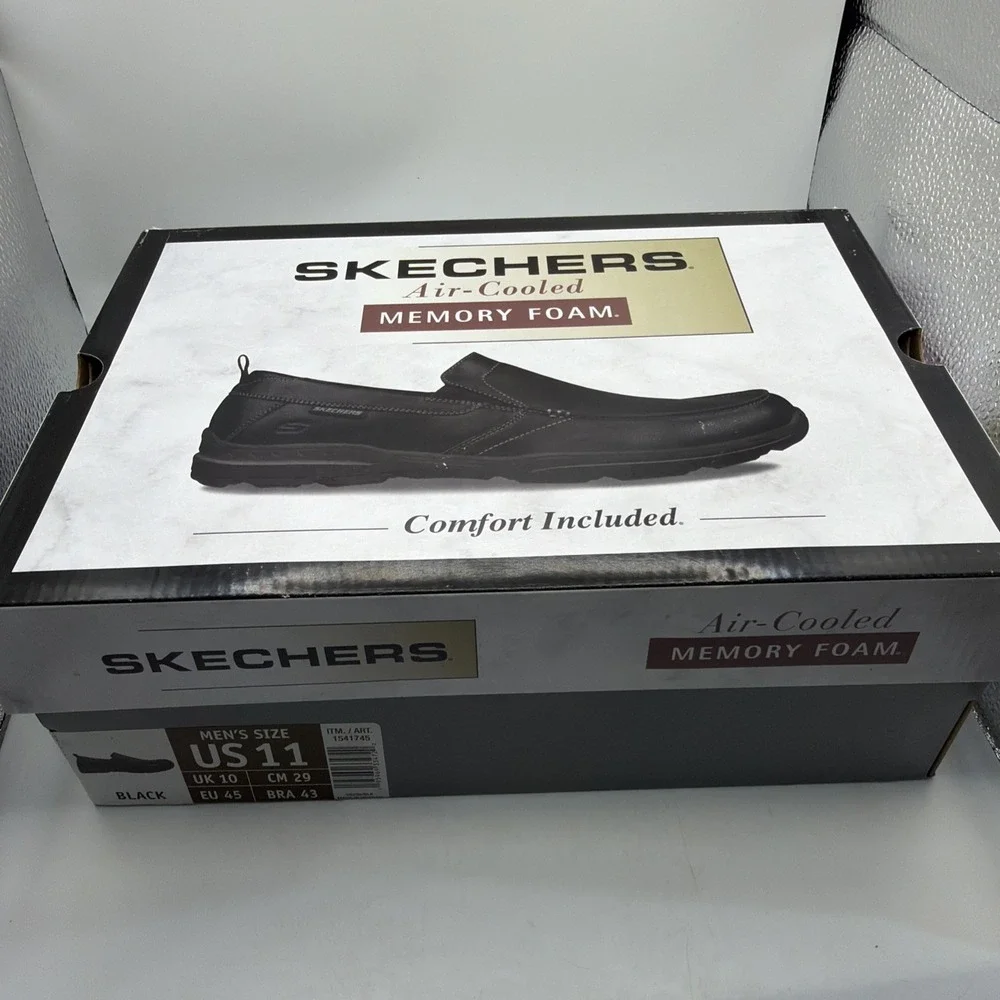 Skechers Black Relaxed Fit Air Cooled Men's Slip On Shoes Loafers Size 11. NIB